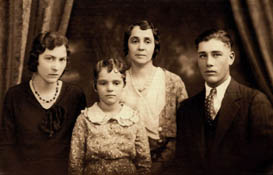 Arthur Telgren Family, kids and mother